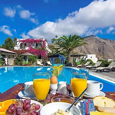 Santorini Hotel 3*
