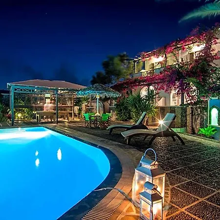 Santorini 3*