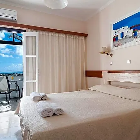 מלון Santorini 3*